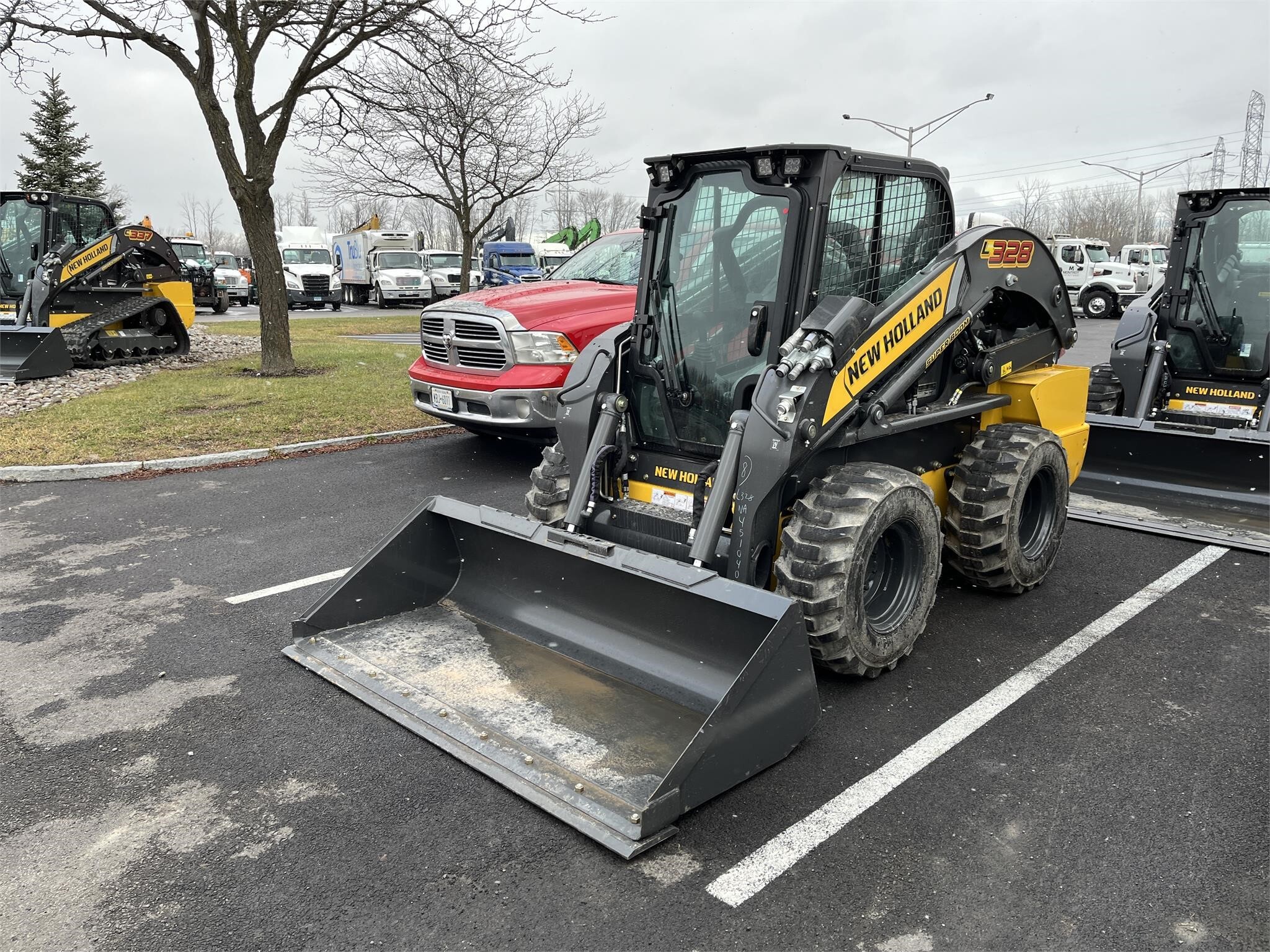 2024 NEW HOLLAND L328 in East Syracuse, NY