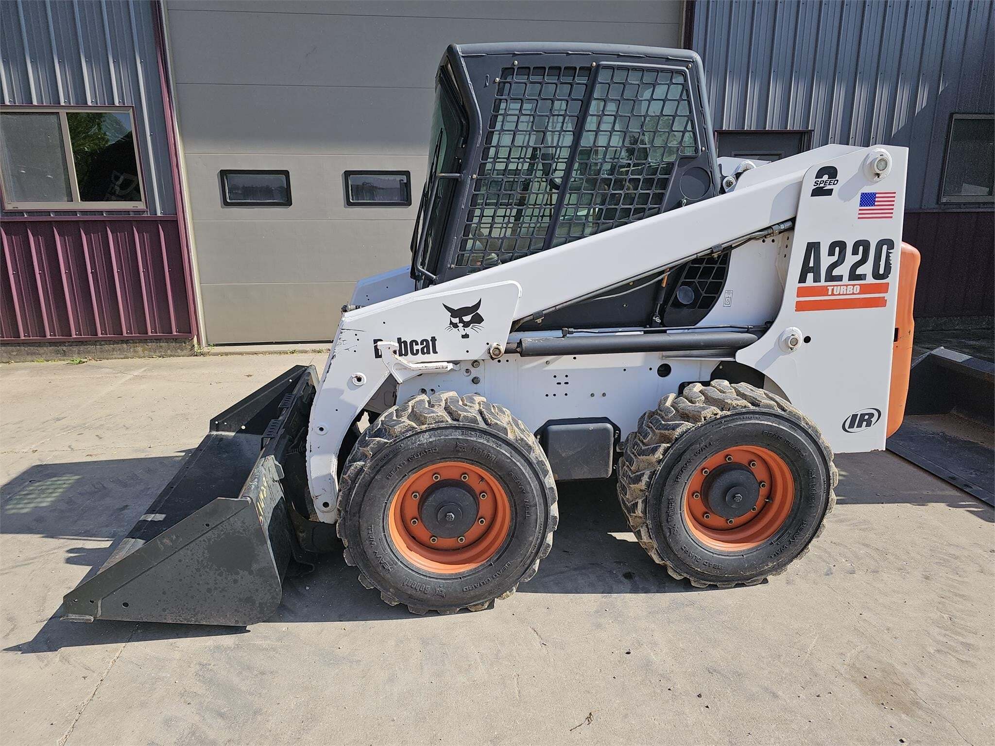 2003 BOBCAT A220 in Caledonia, MN