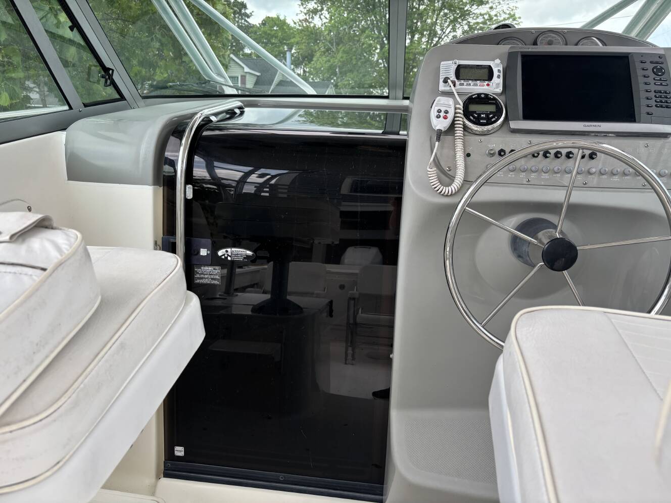 A photo of this 2007 Trophy 2902 WALKAROUND
