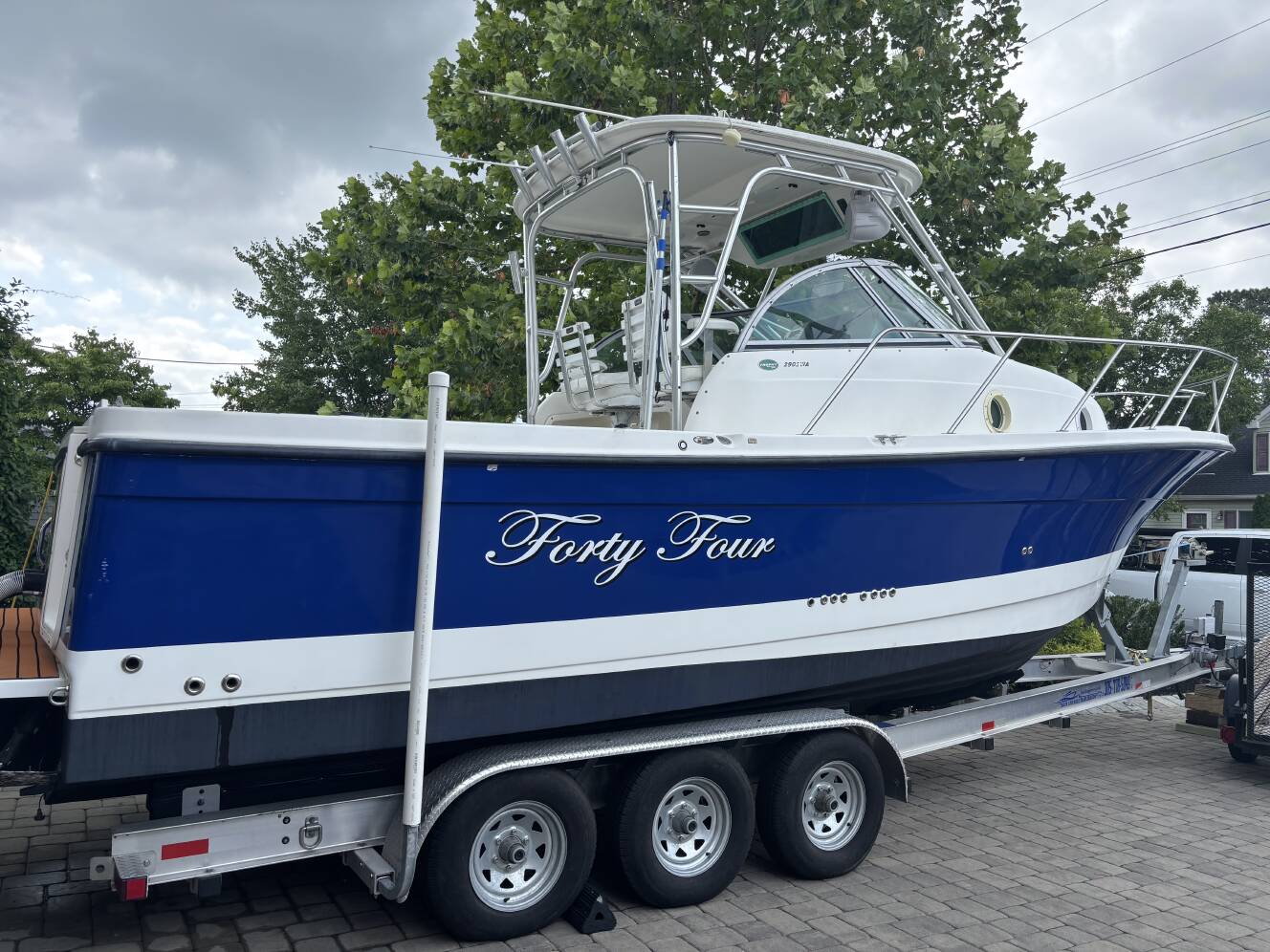 A photo of this 2007 Trophy 2902 WALKAROUND