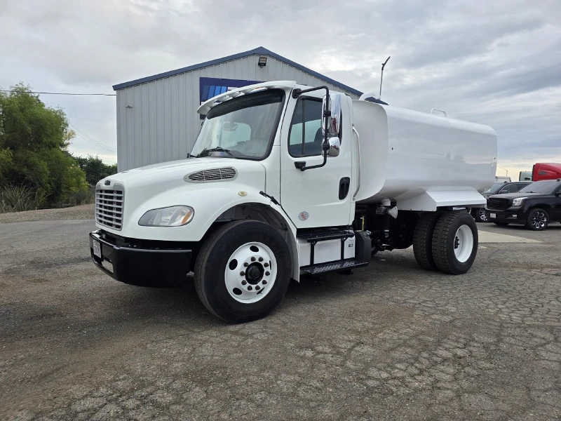 2016 FREIGHTLINER BUSINESS CLASS M2 106