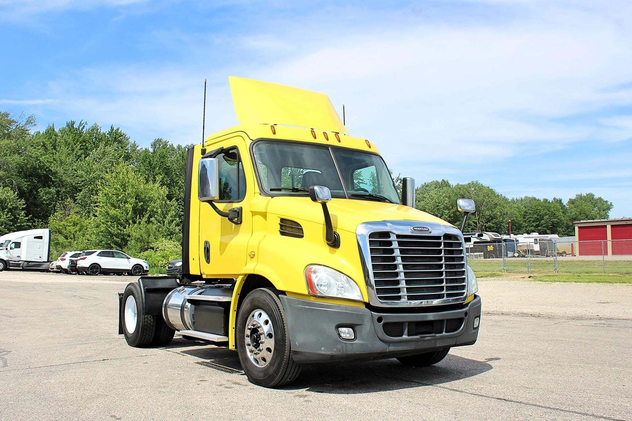 2017 FREIGHTLINER CASCADIA 113 in Byron Center, MI