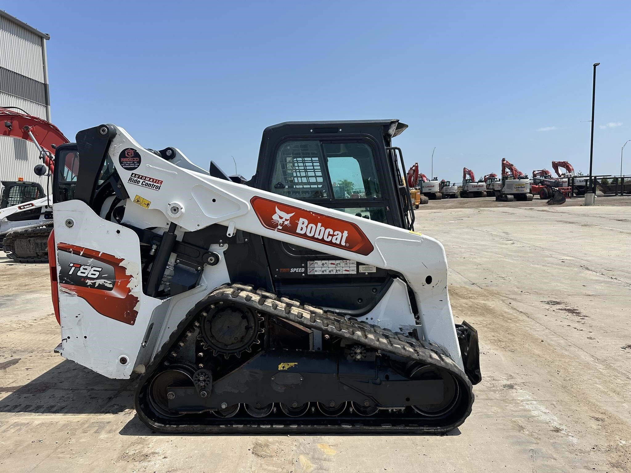 2023 BOBCAT T86 in Cedar Rapids, IA