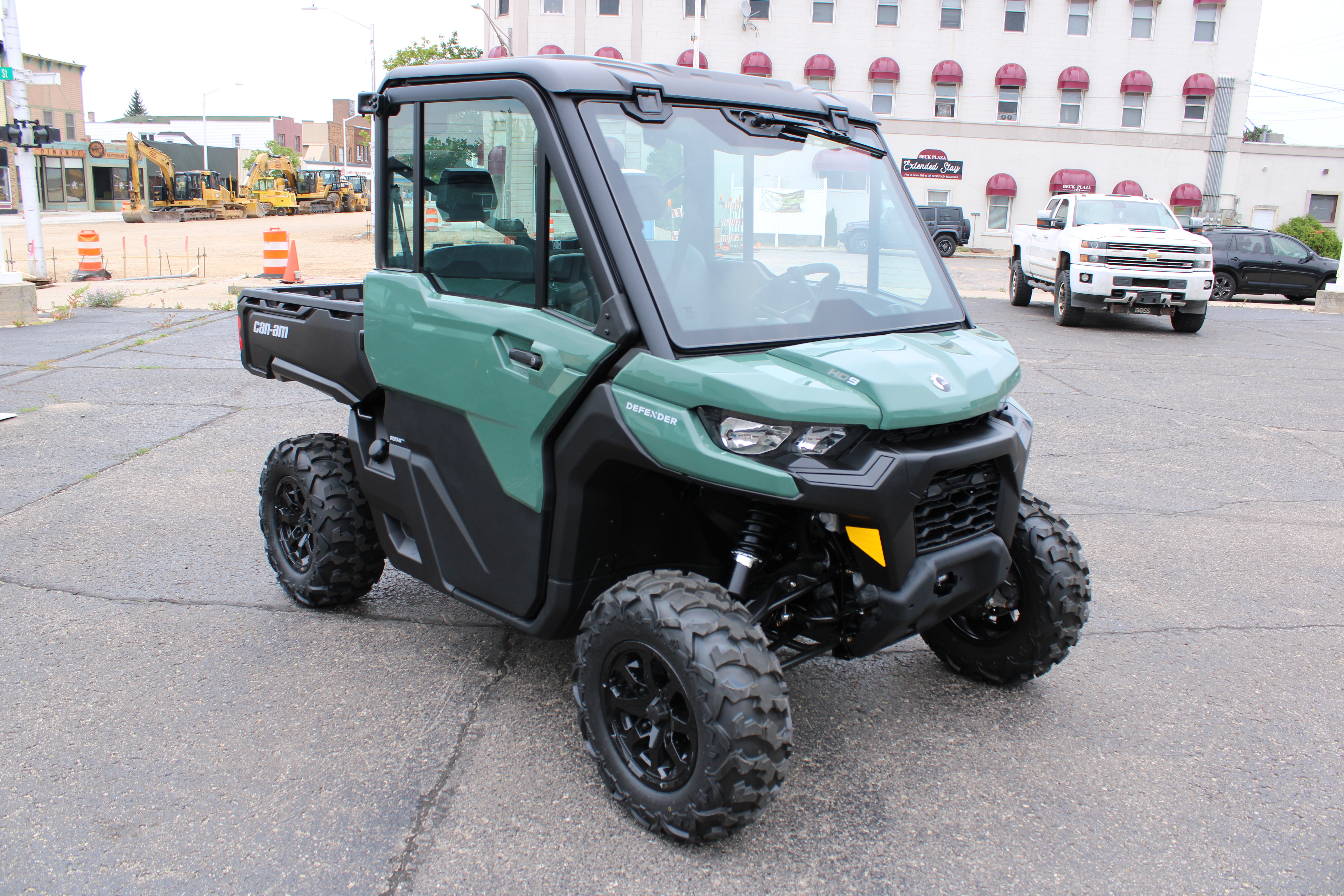 2026 Can-Am SSV DEF DPSCAB 65 HD9 GN 26 DPS_CAB UTV/Utility ATV