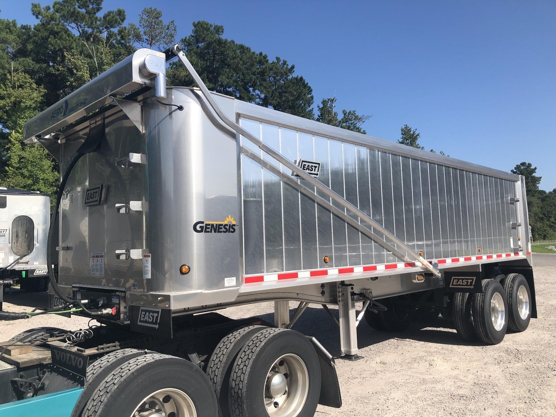 2024 EAST 28' X 96" X 60" FRAME GENESIS DUMP in Spartanburg, SC