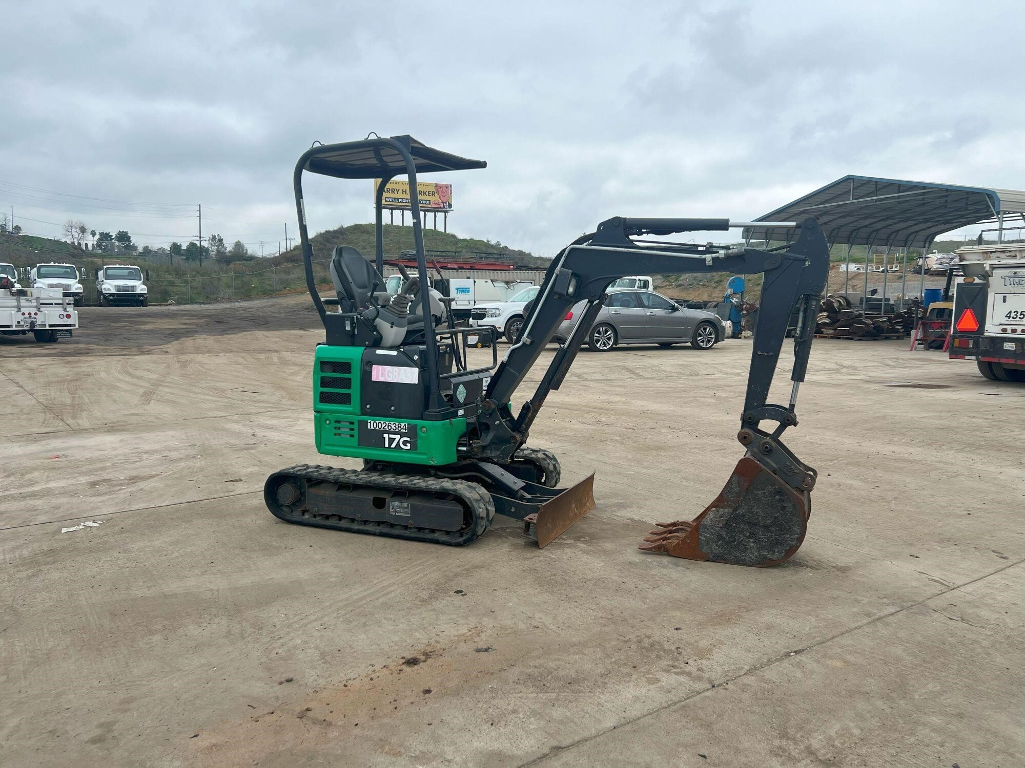 2018 DEERE 17G in Palos Verdes Peninsula, CA