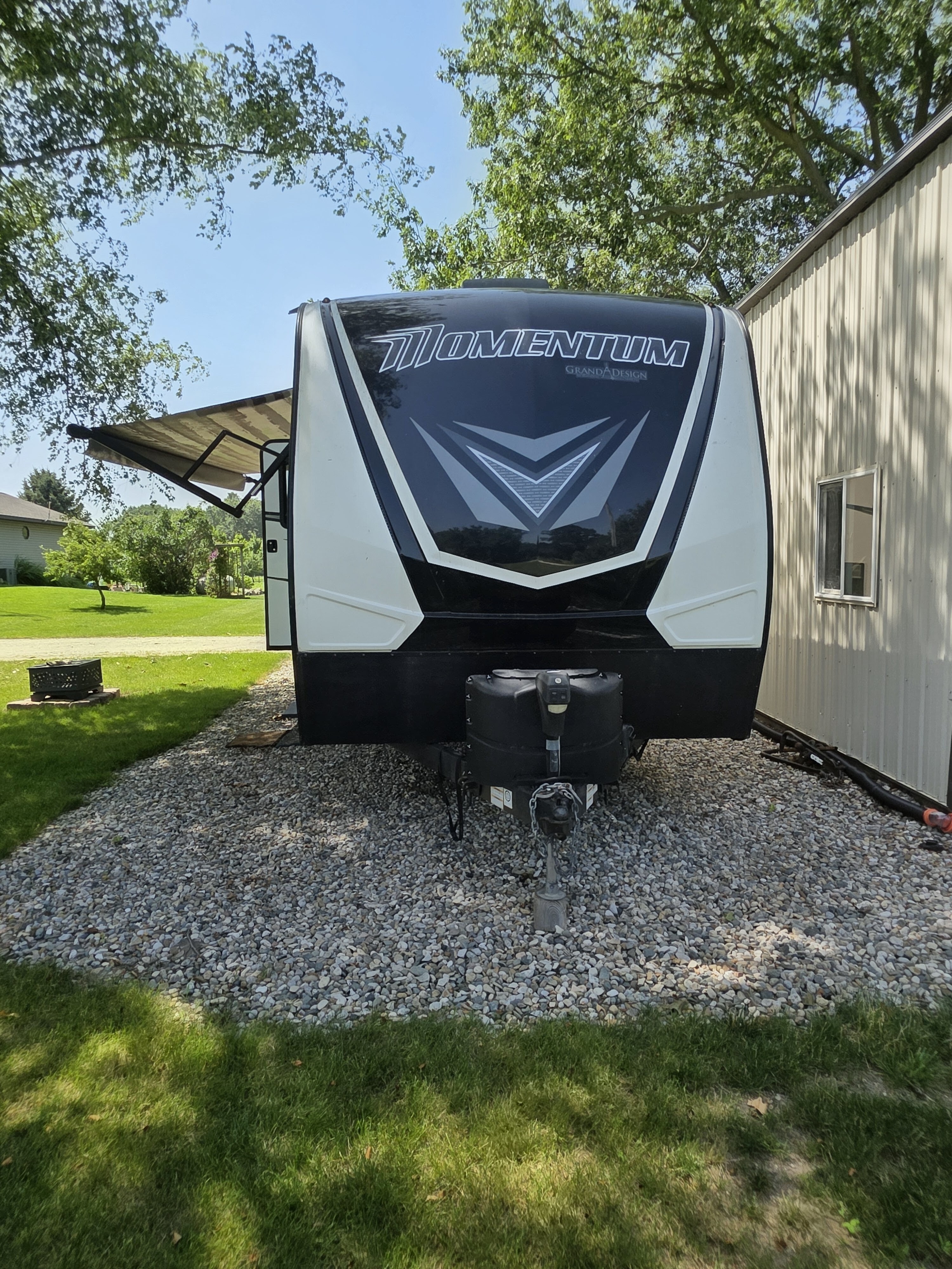2020 Grand Design MOMENTUM G-CLASS 25G in bronson MI