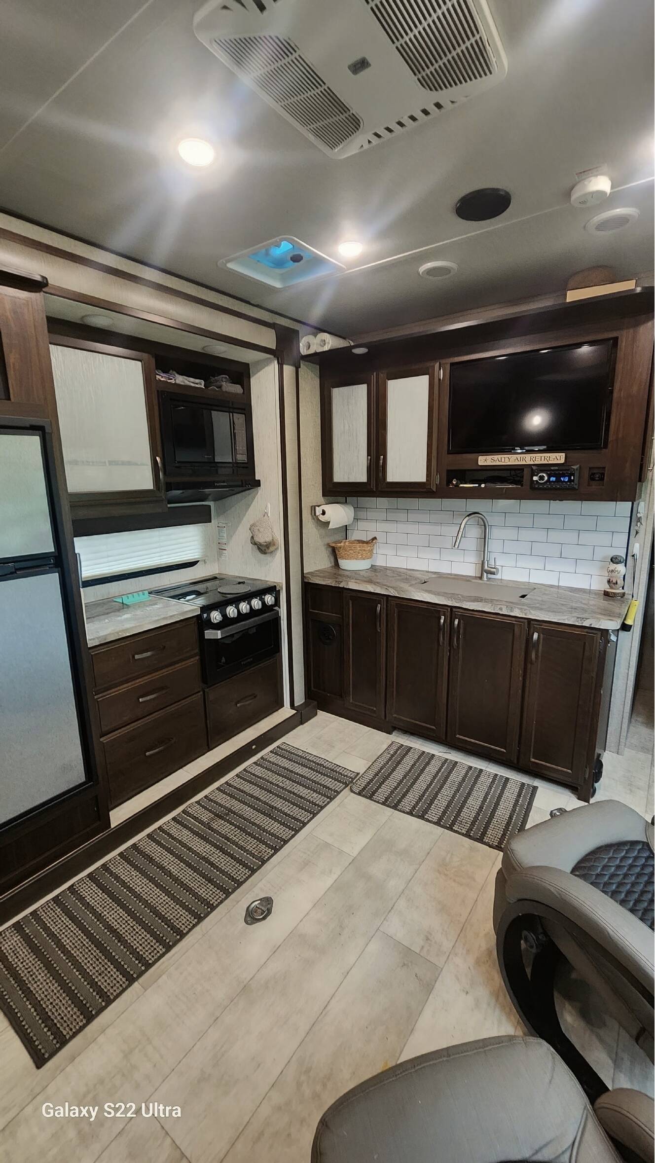 A photo of this 2020 Grand Design MOMENTUM G-CLASS 25G