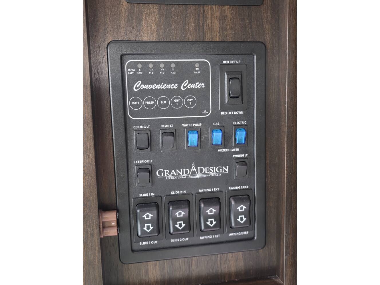A photo of this 2020 Grand Design MOMENTUM G-CLASS 25G