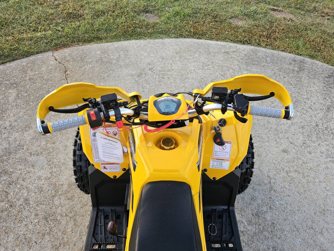 A photo of this 2026 Denago Powersports Trailhawk 10FI
