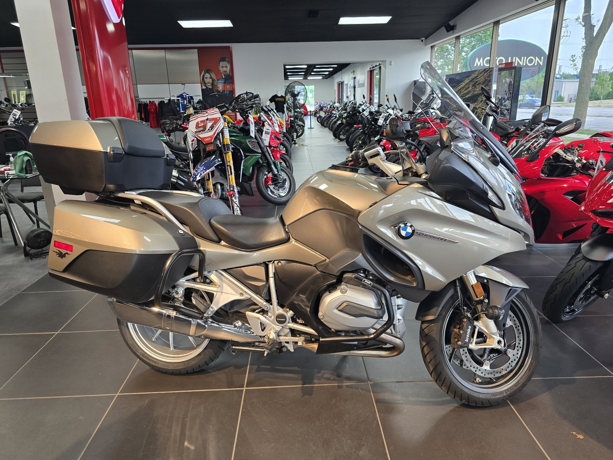 2016 BMW R 1200 RT in West Allis, WI