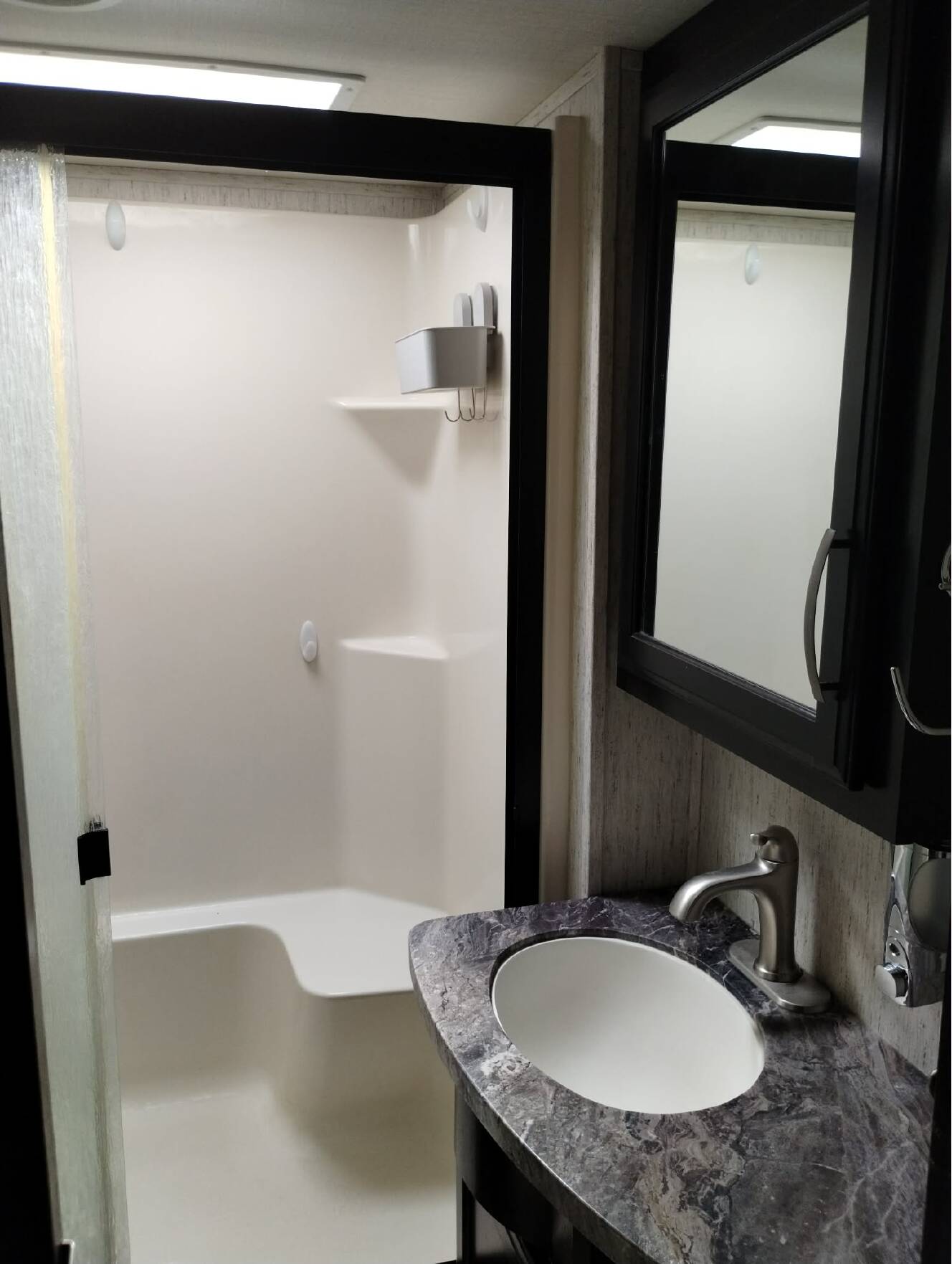 A photo of this 2019 Grand Design MOMENTUM 397TH