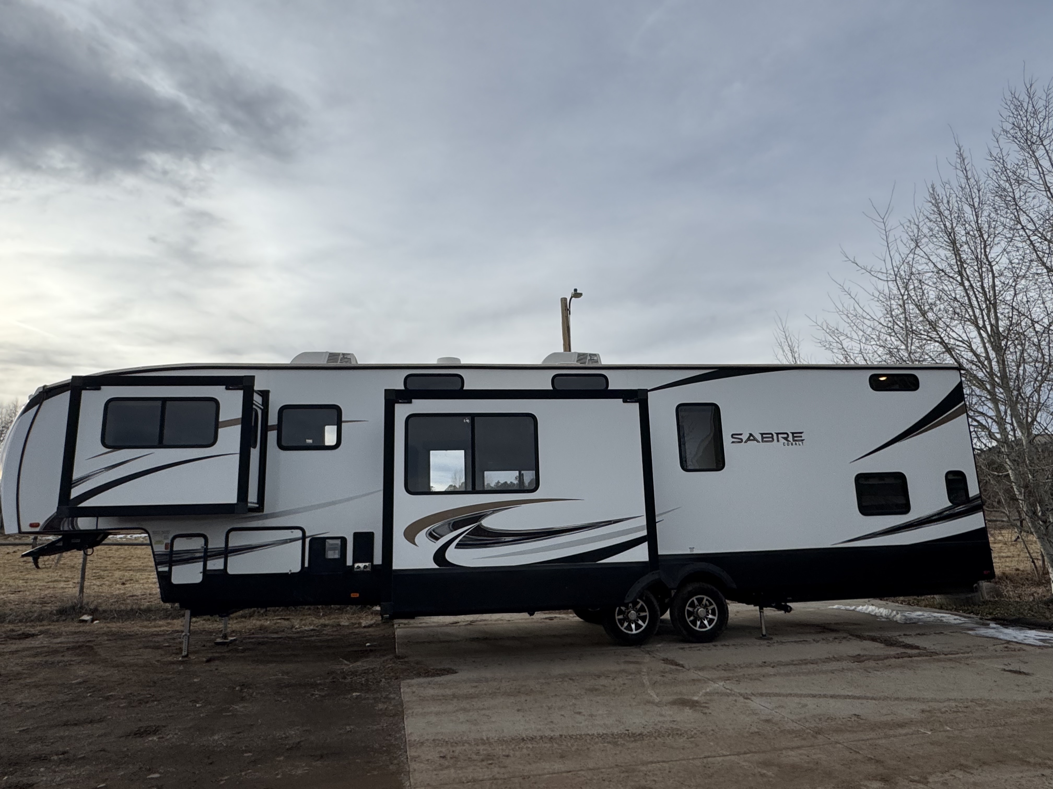 2021 Forest River SABRE 37FLL RV
