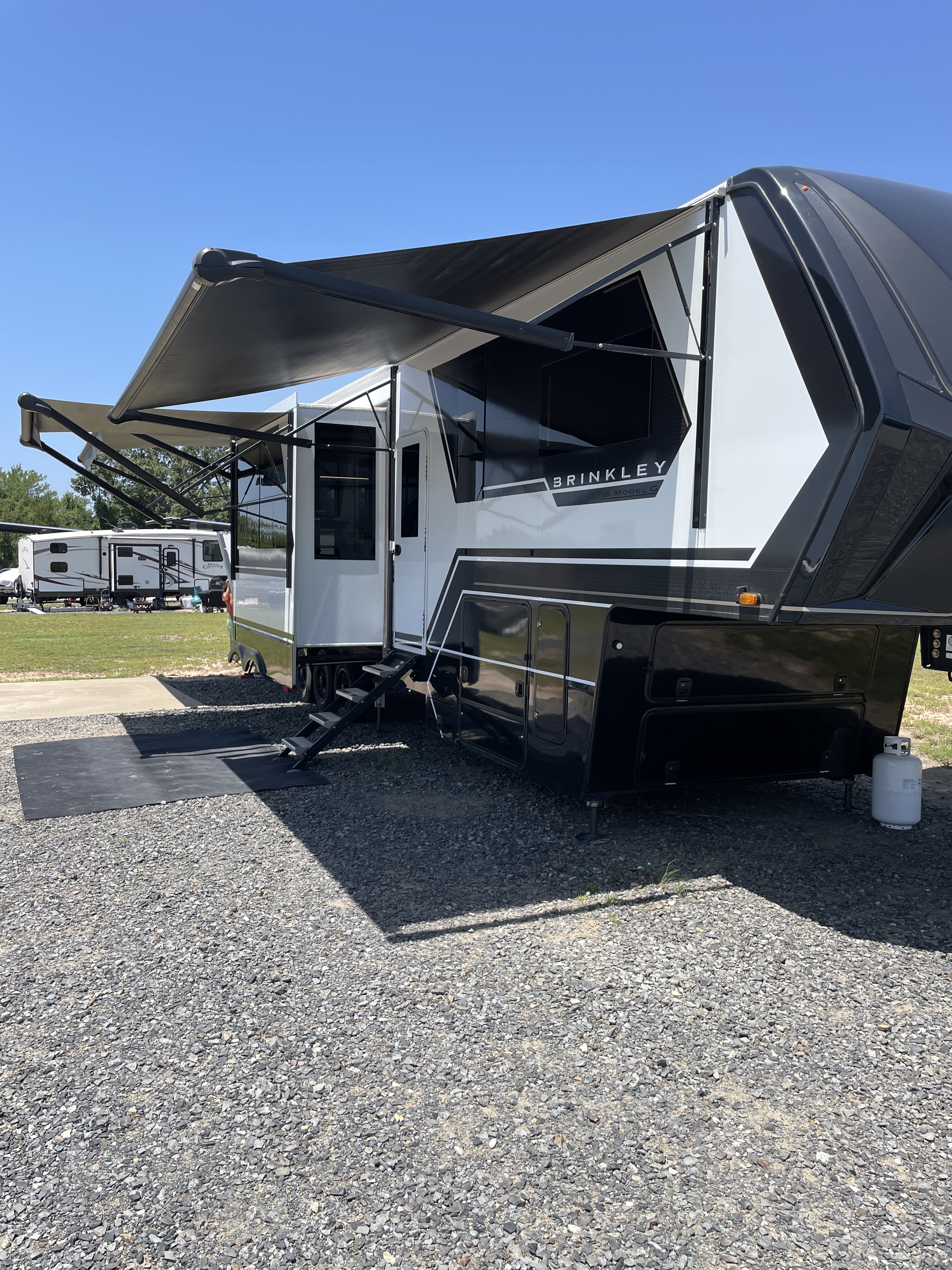 2024 Brinkley MODEL G 4000 RV