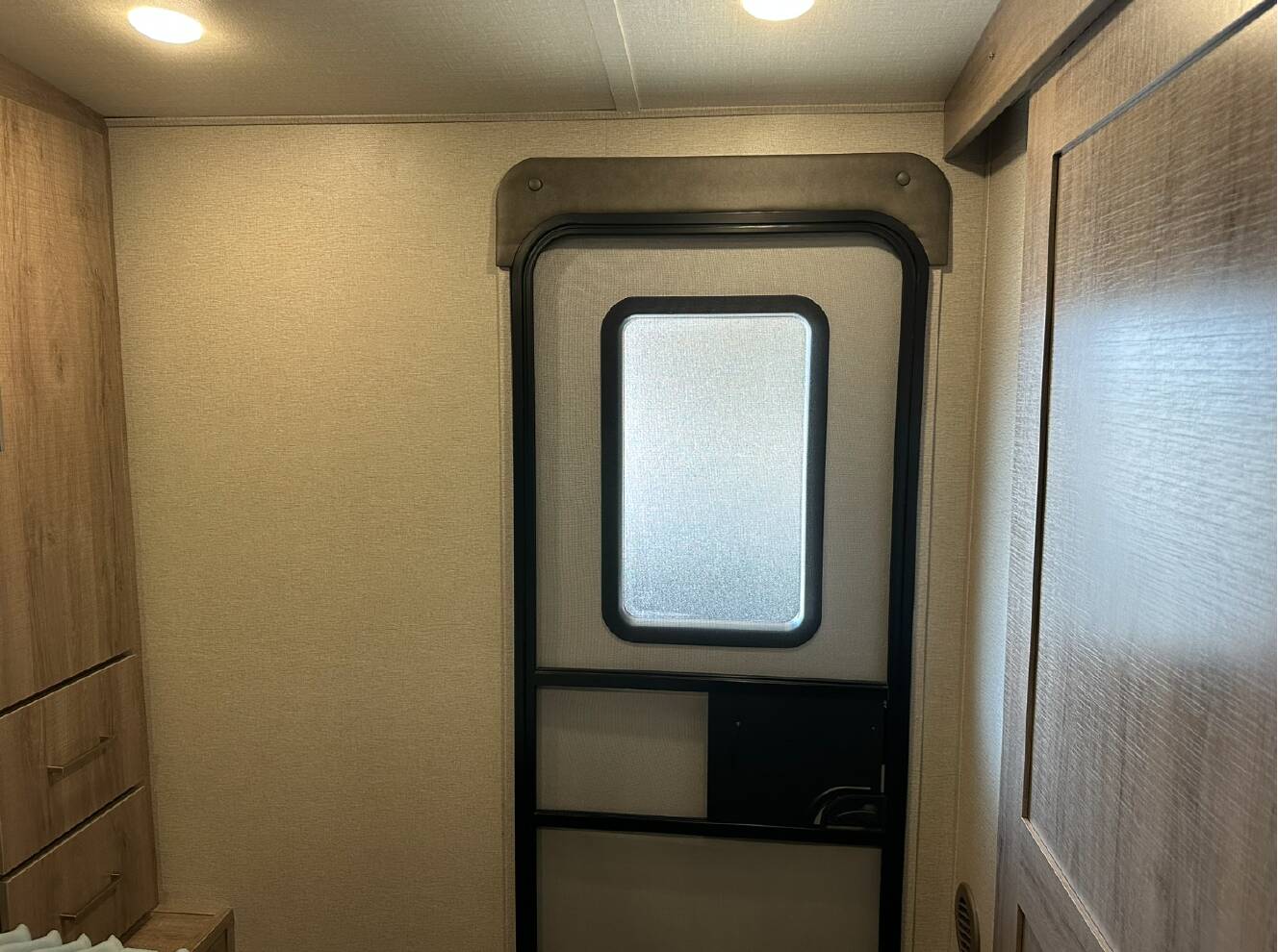 A photo of this 2022 Grand Design IMAGINE 2800BH