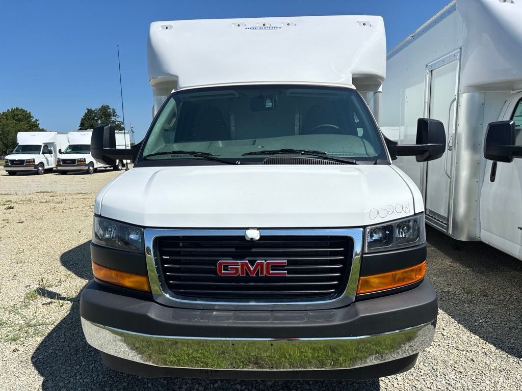 2026 GMC Savana 3500 in Nappanee, IN