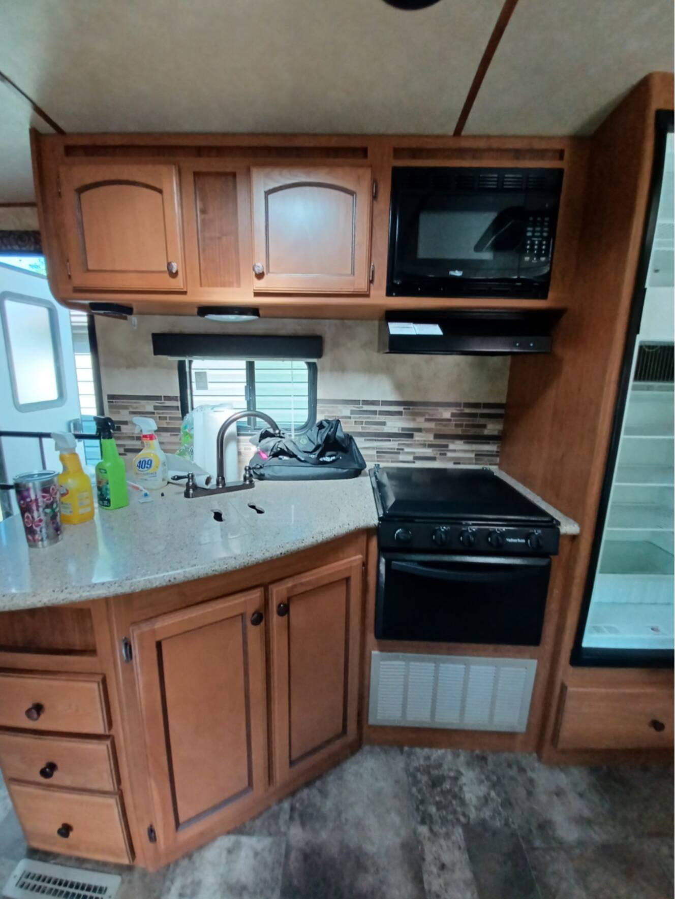 A photo of this 2015 Crossroads SUNSET TRAIL 320BH