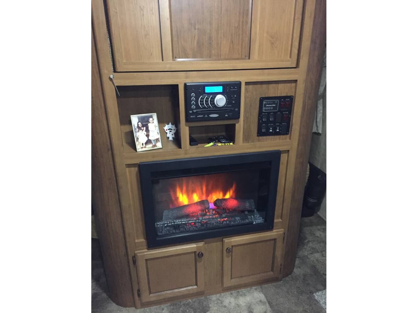 A photo of this 2015 Crossroads SUNSET TRAIL 320BH