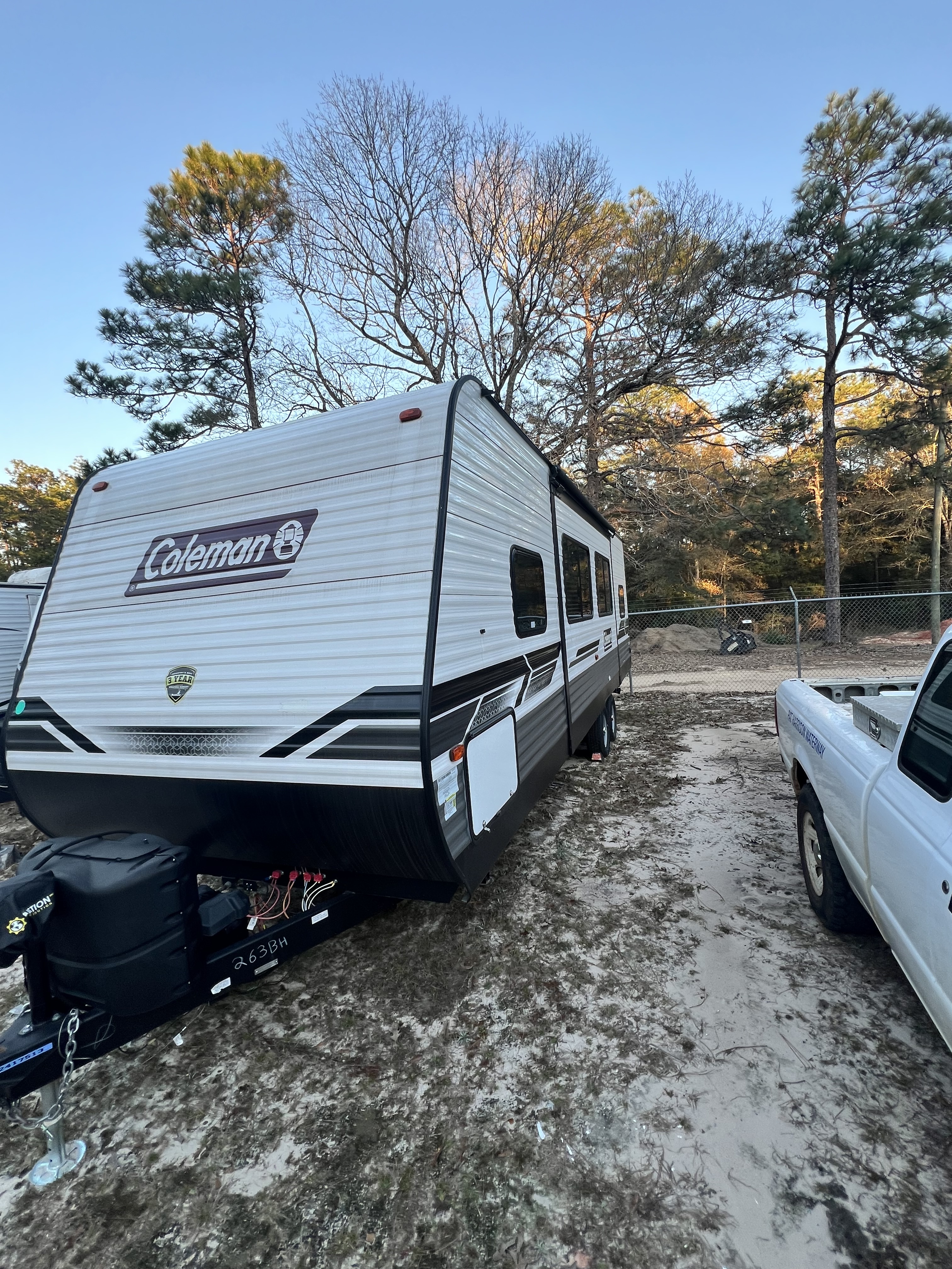 2023 Coleman LANTERN 263 BH RV