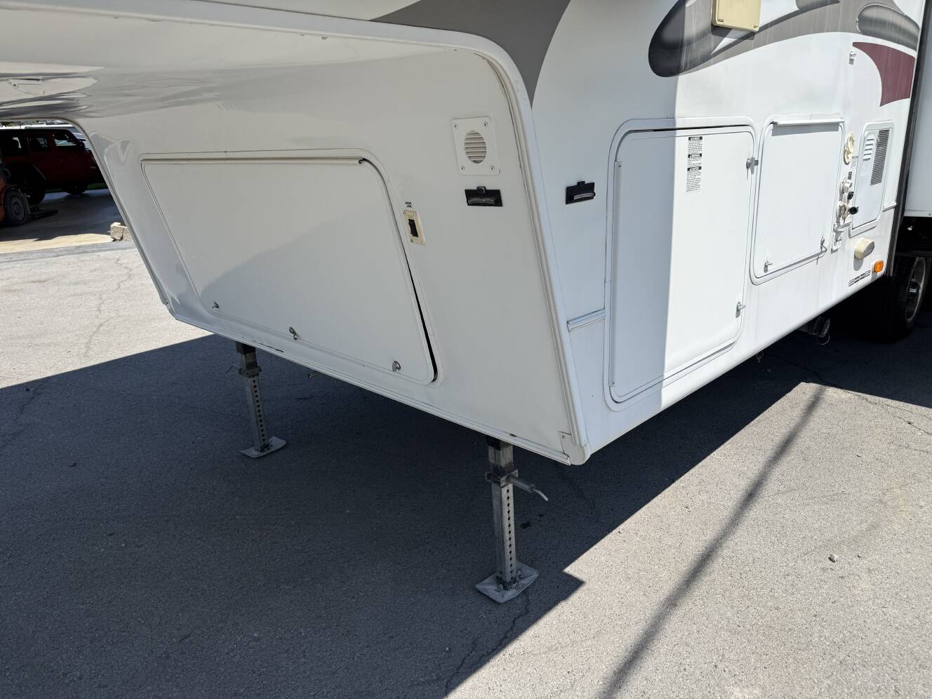 A photo of this 2008 Heartland SUNDANCE 2900MK
