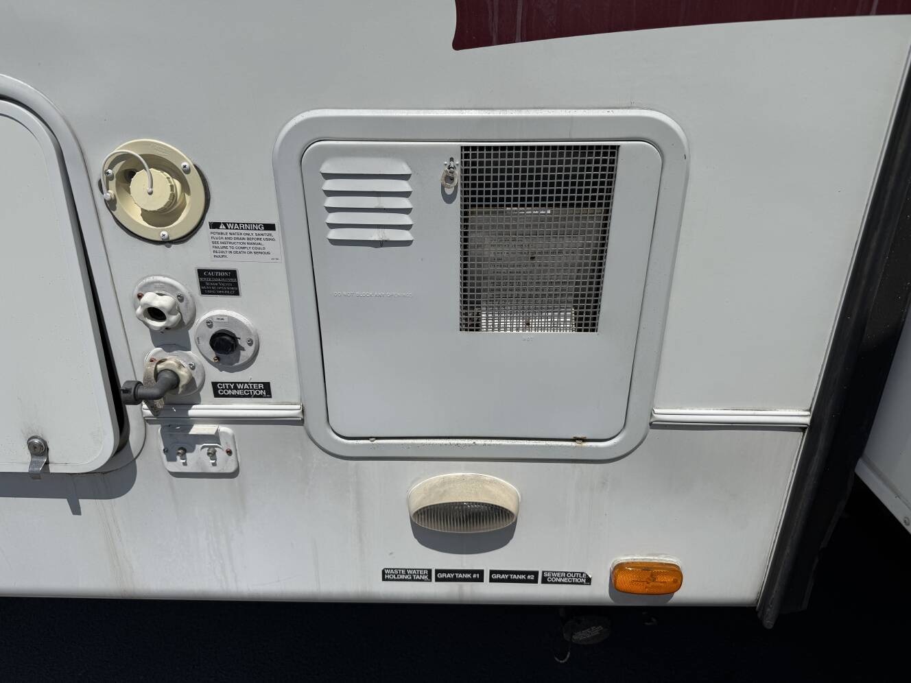 A photo of this 2008 Heartland SUNDANCE 2900MK