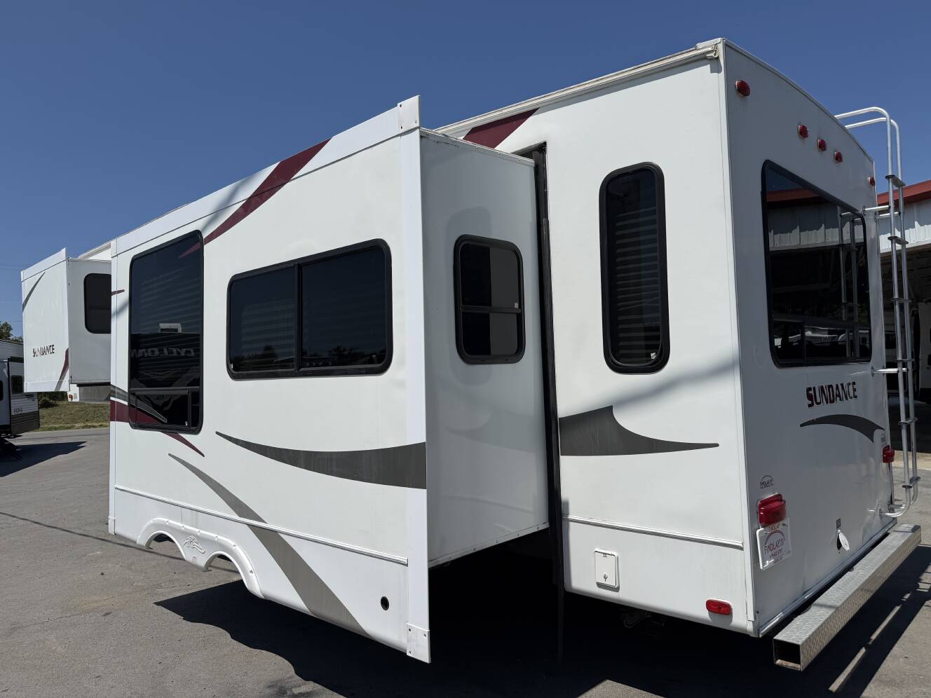 A photo of this 2008 Heartland SUNDANCE 2900MK