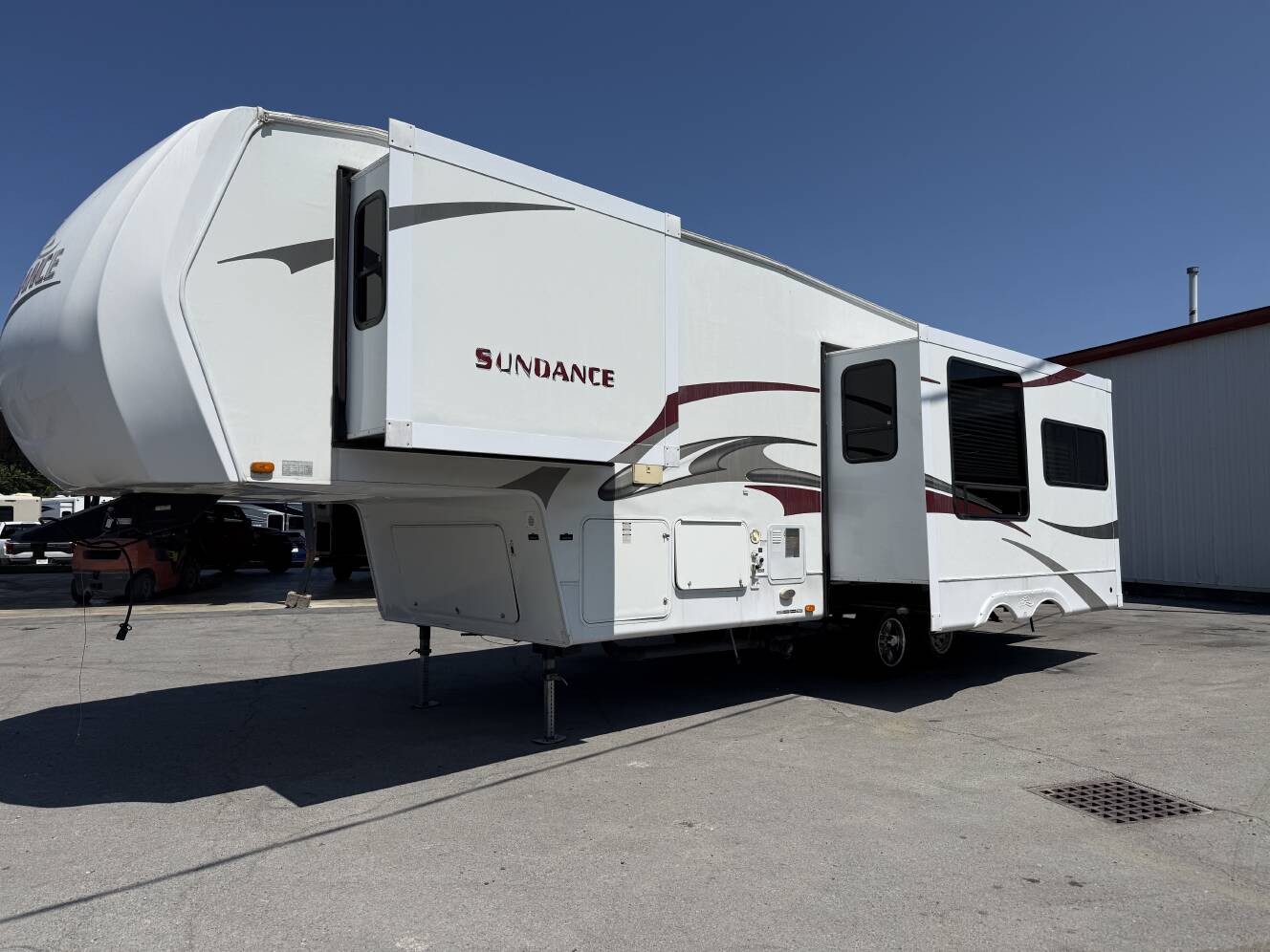 A photo of this 2008 Heartland SUNDANCE 2900MK