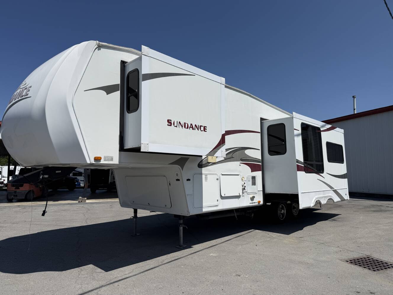 A photo of this 2008 Heartland SUNDANCE 2900MK