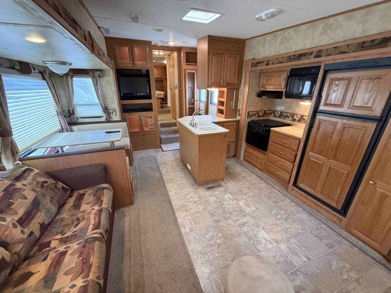 A photo of this 2008 Heartland SUNDANCE 2900MK