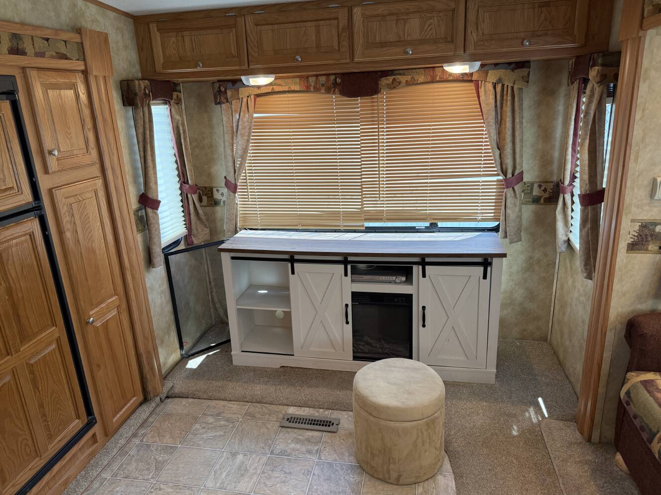 A photo of this 2008 Heartland SUNDANCE 2900MK