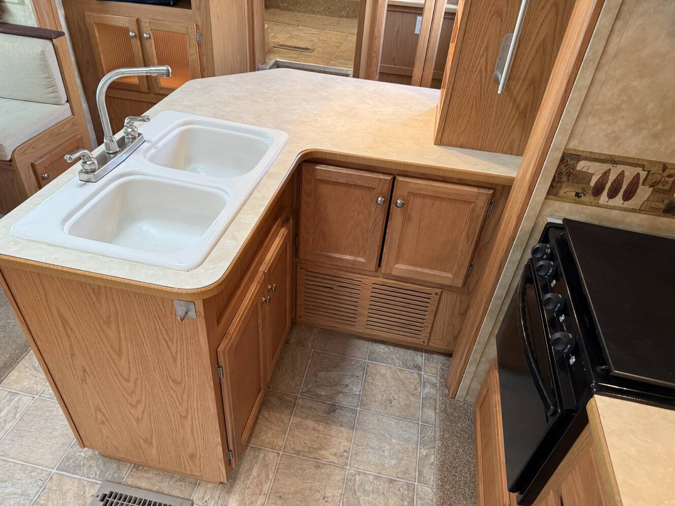 A photo of this 2008 Heartland SUNDANCE 2900MK