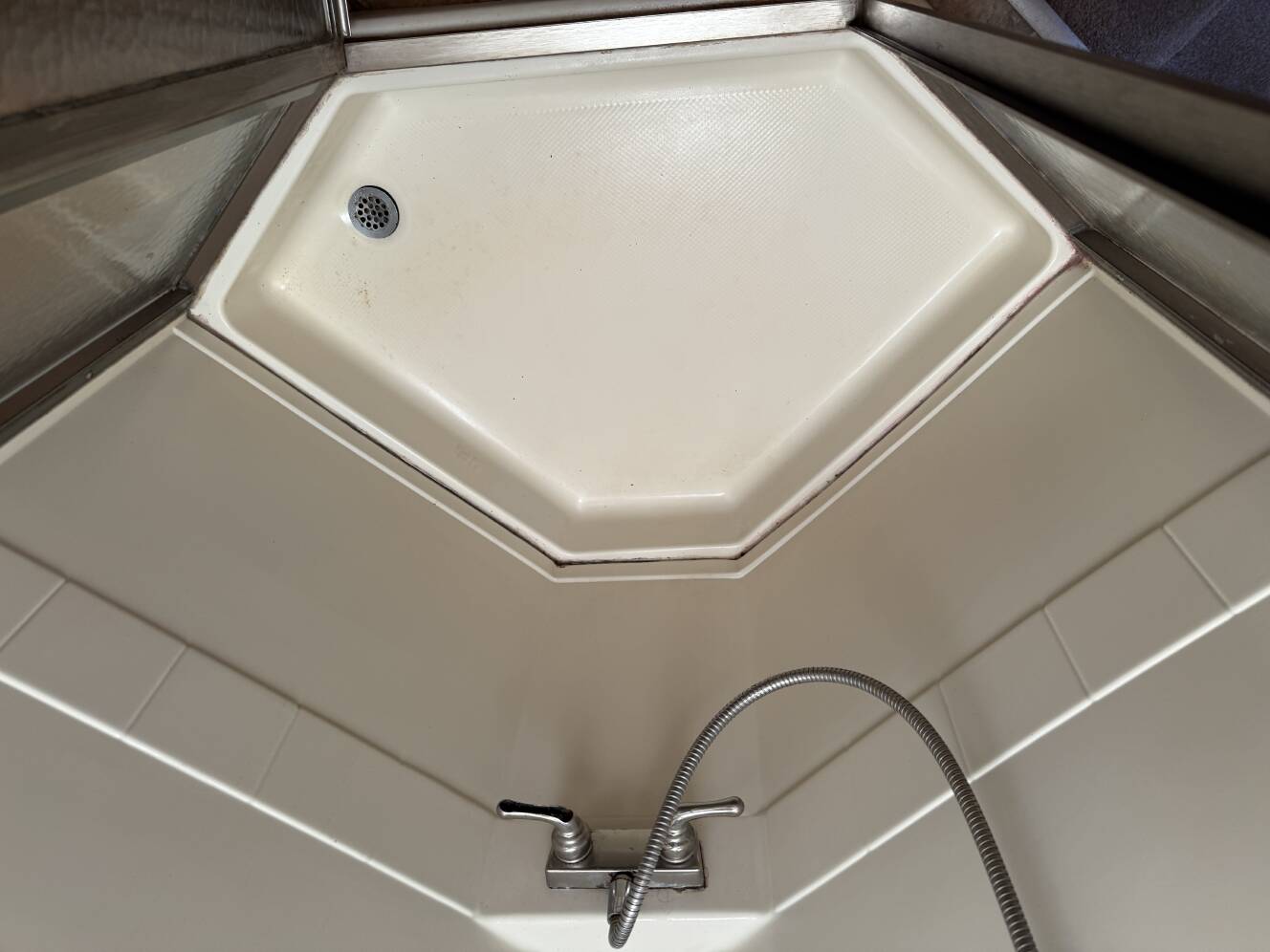 A photo of this 2008 Heartland SUNDANCE 2900MK