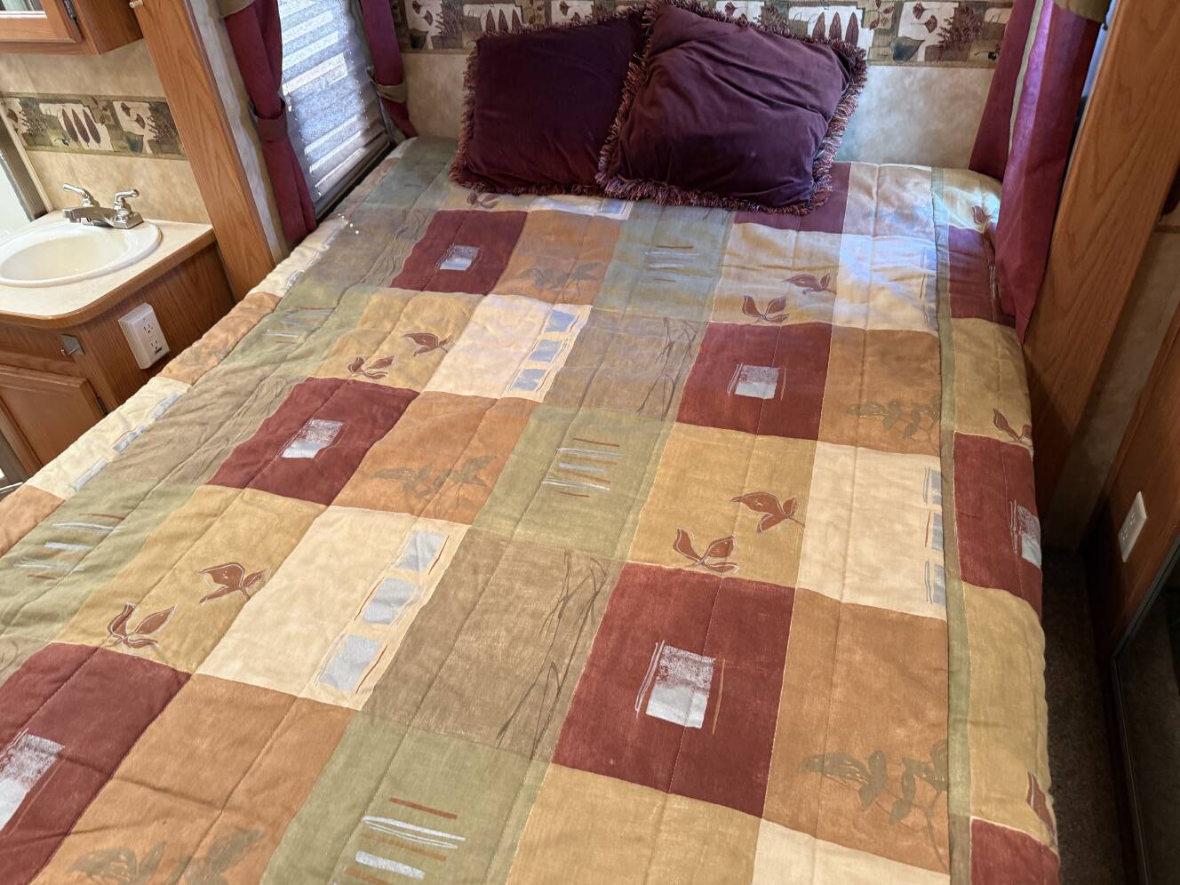 A photo of this 2008 Heartland SUNDANCE 2900MK