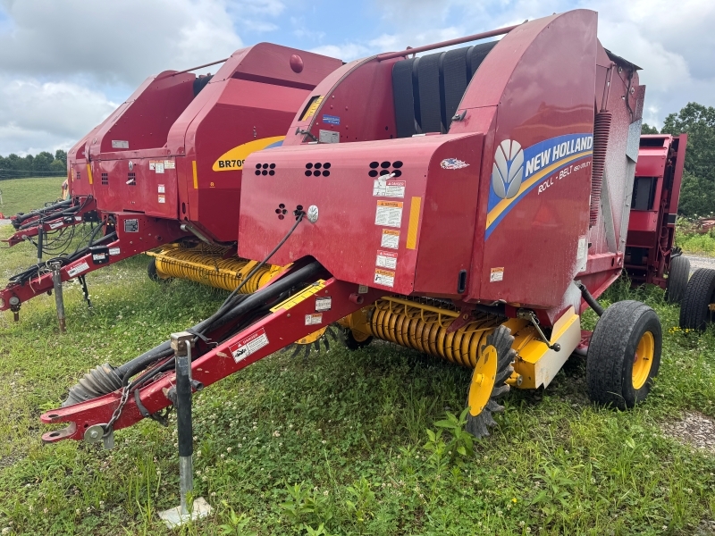2016 NEW HOLLAND Roll-Belt 450 Utility in Lewisville, OH