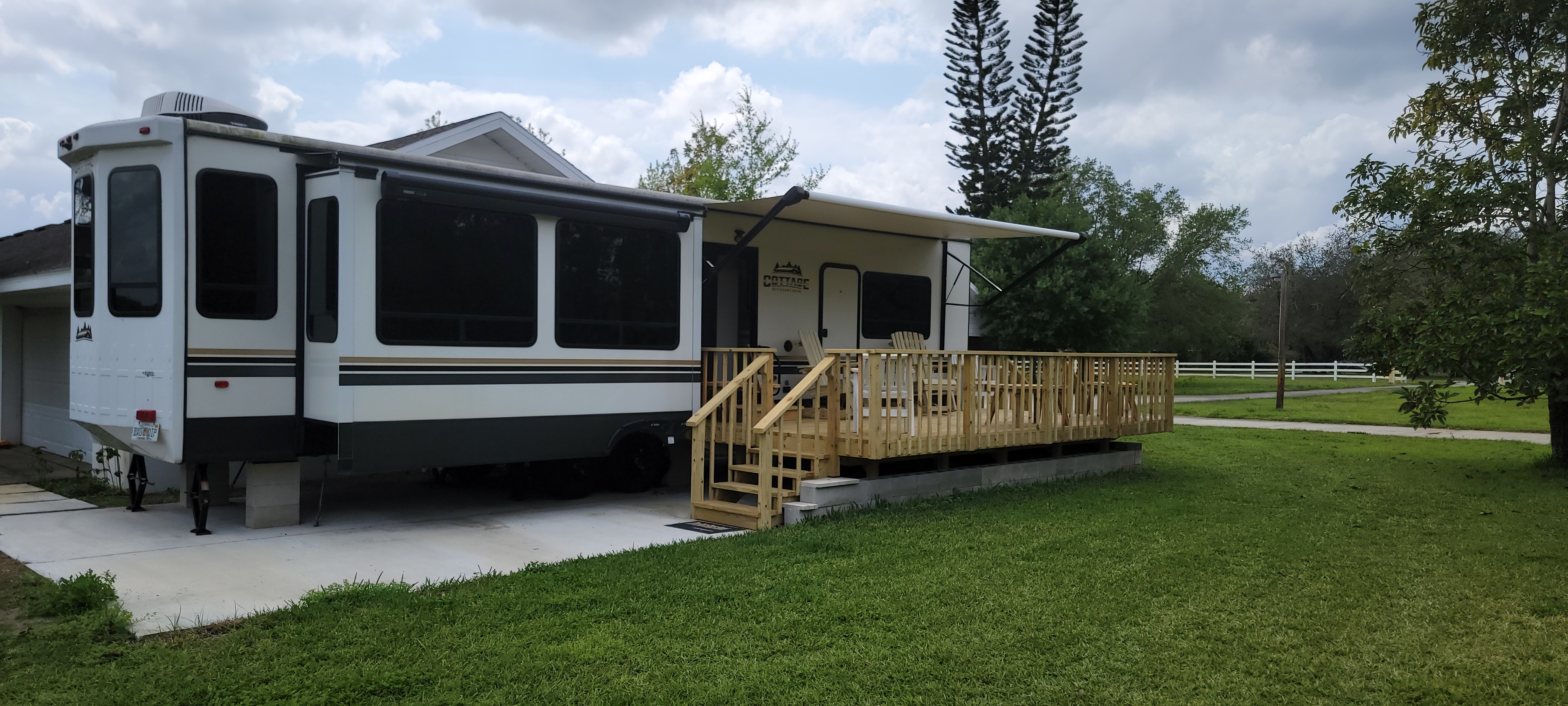 2021 Forest River CEDAR CREEK COTTAGE 40CRS RV