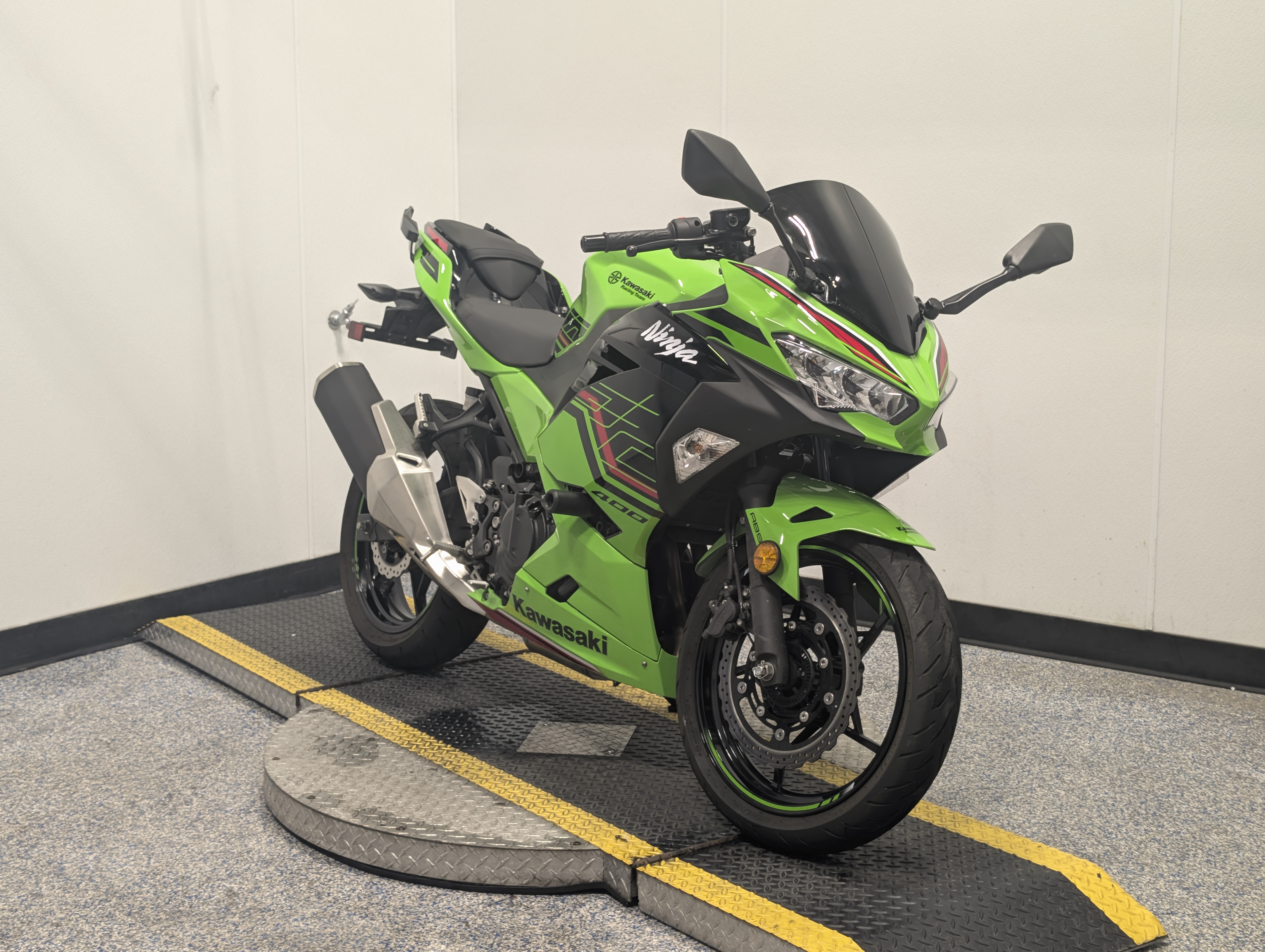 2023 Kawasaki NINJA 400 ABS 400 ABS in Auburn, MA
