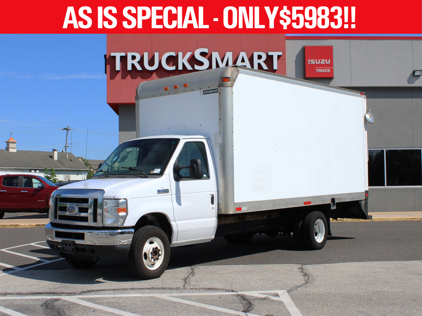 2013 FORD E450 in Morrisville, PA