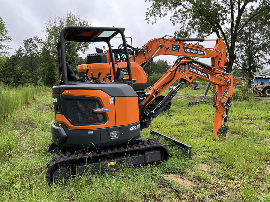 2023 DEVELON DX27Z-7 US31 in Clayton, NC