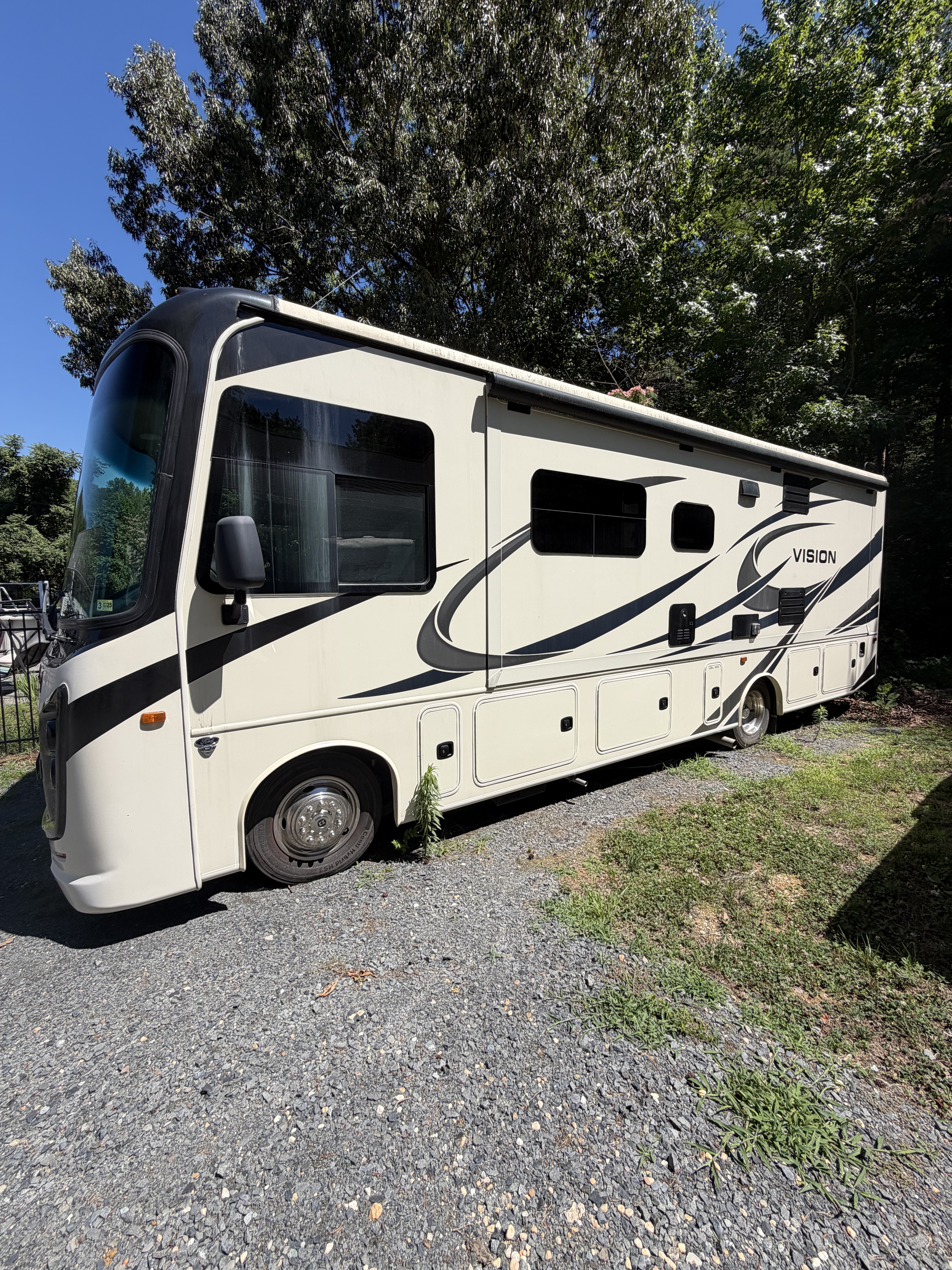 2022 Entegra Coach VISION 29S RV