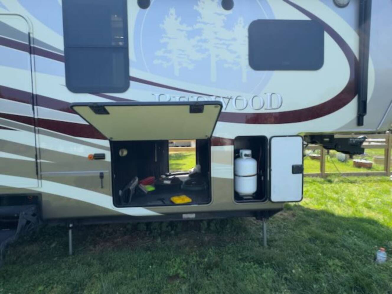 A photo of this 2016 Redwood REDWOOD 31SL