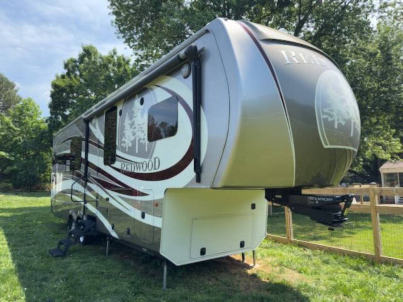 A photo of this 2016 Redwood REDWOOD 31SL