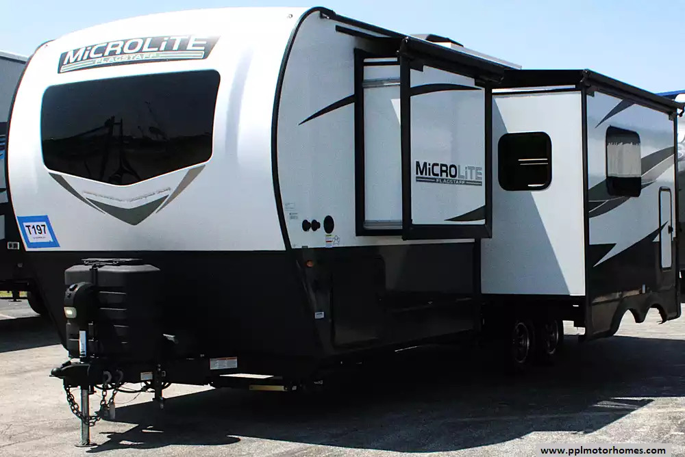 2024 Forest River Micro Lite 25FBLS in decatur TX