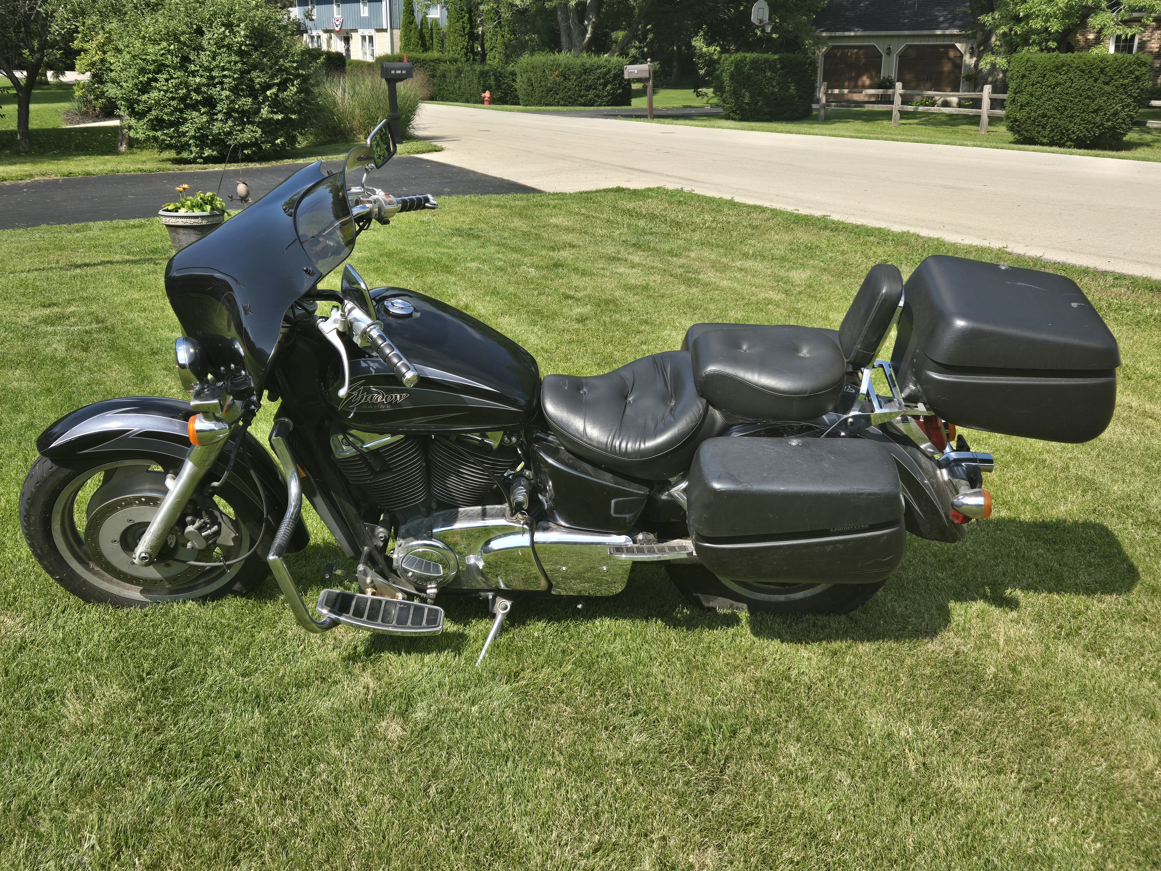 2000 Honda SHADOW 1100 in newark IL