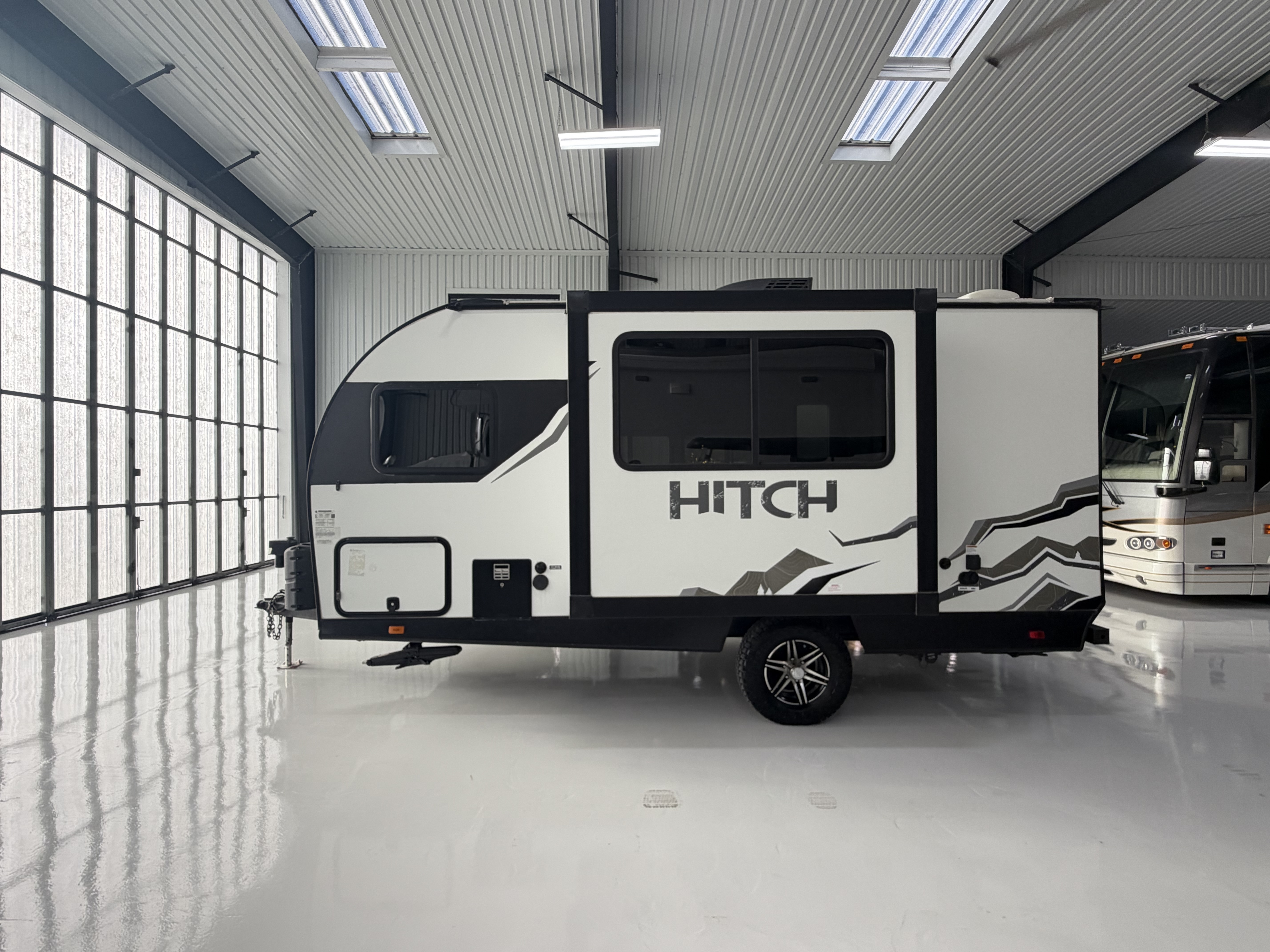 2023 Cruiser Rv Corp HITCH 18RBS RV