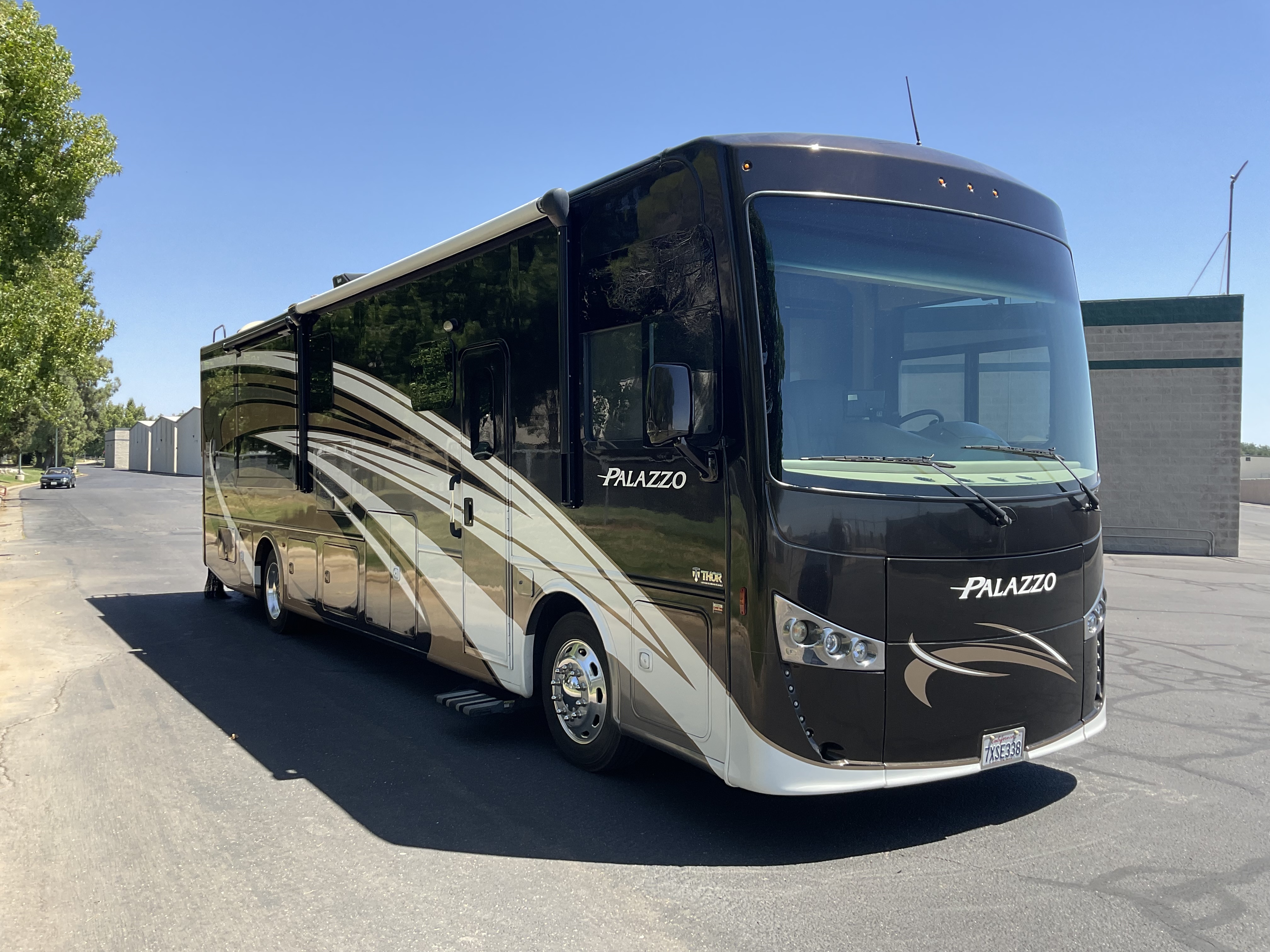 2017 Thor Motor Coach PALAZZO 36 1 in rancho murieta CA