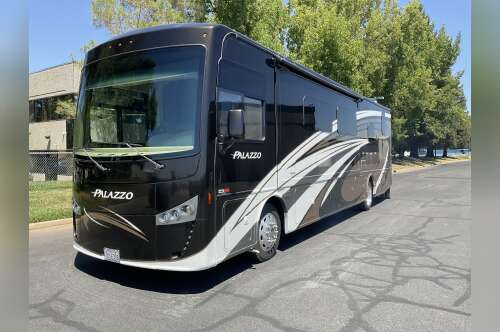 2017 Thor Motor Coach PALAZZO 36 1 in rancho murieta CA