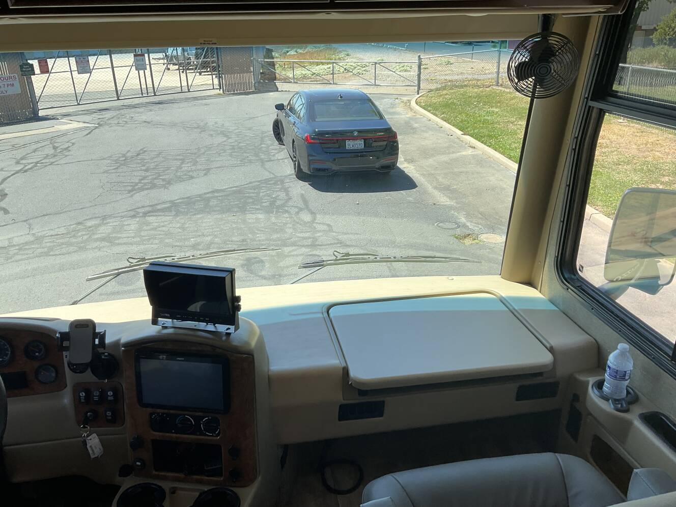 A photo of this 2017 Thor Motor Coach PALAZZO 36 1