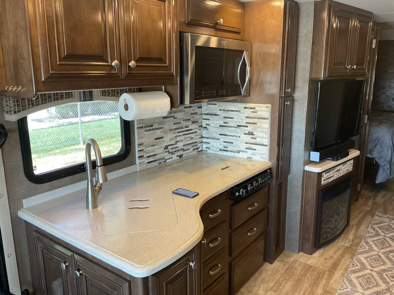 A photo of this 2017 Thor Motor Coach PALAZZO 36 1