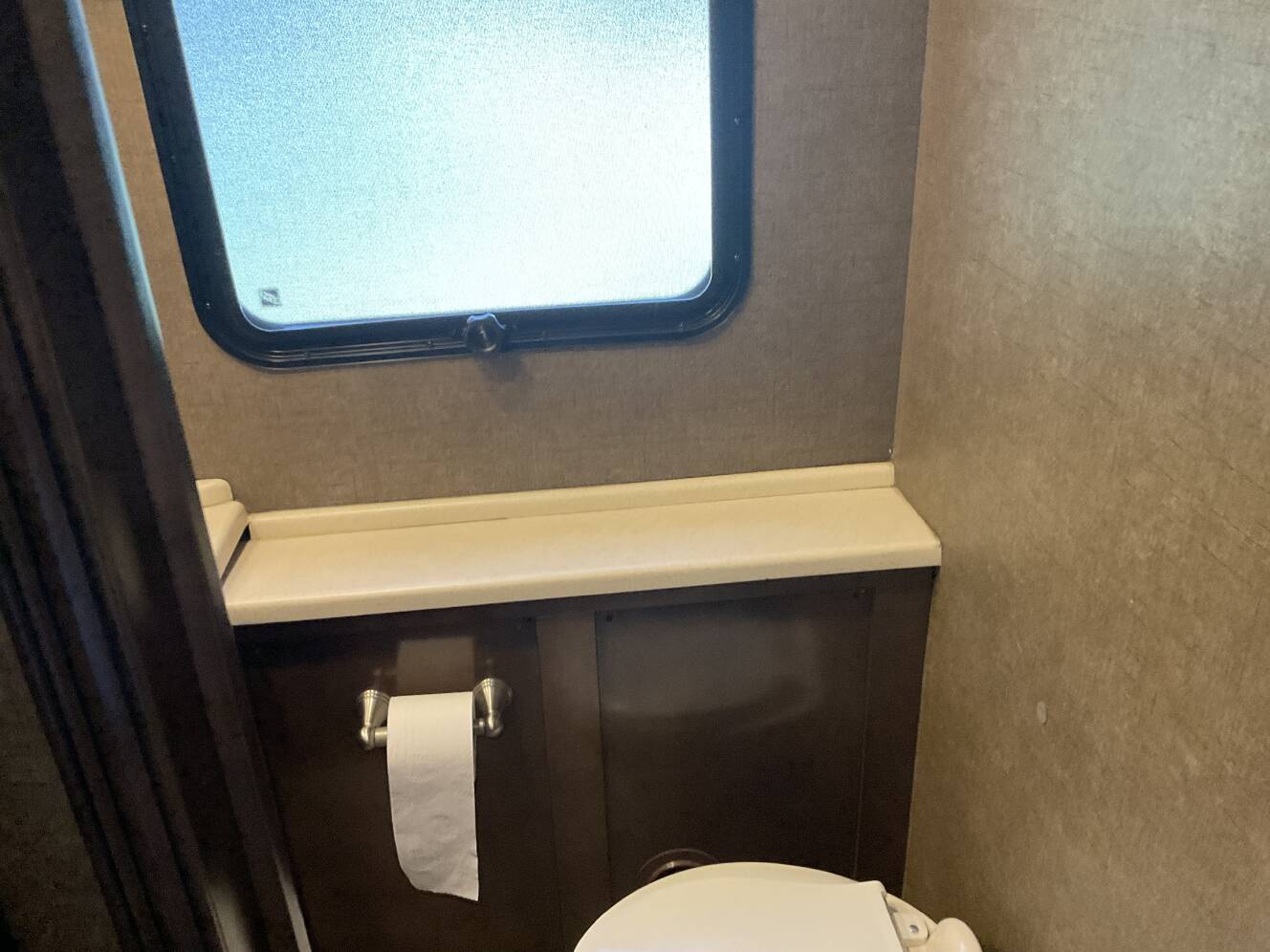 A photo of this 2017 Thor Motor Coach PALAZZO 36 1