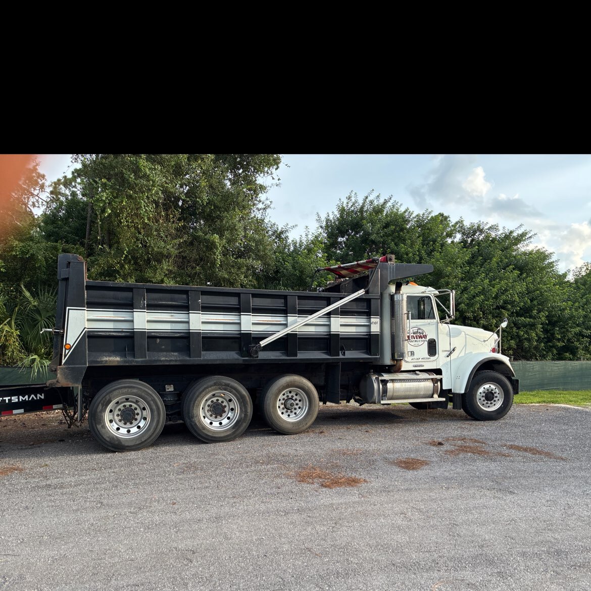 1999 FREIGHTLINER FLD120 in North Port, FL